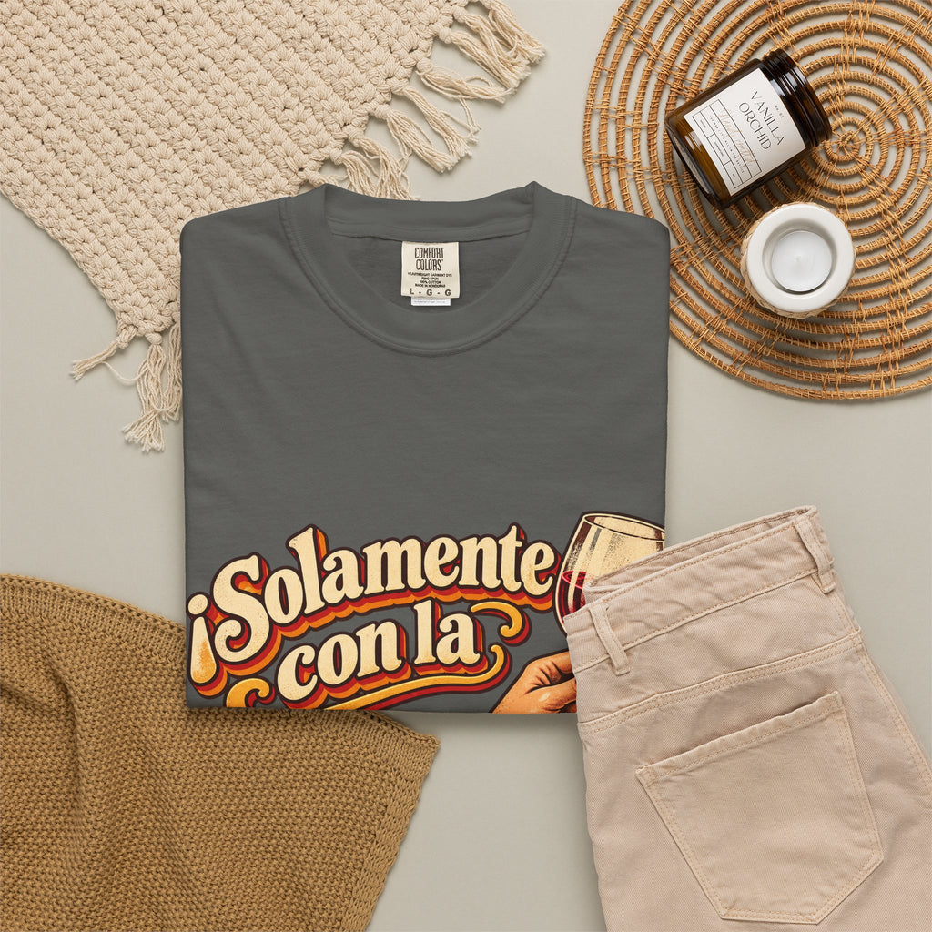 T-Shirt — "¡Solamente con la izquierda!" Wine Lover Graphic Tee