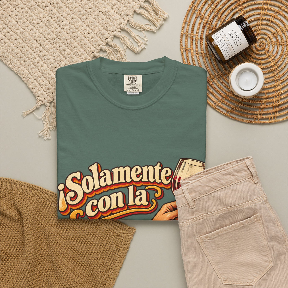 T-Shirt — "¡Solamente con la izquierda!" Wine Lover Graphic Tee