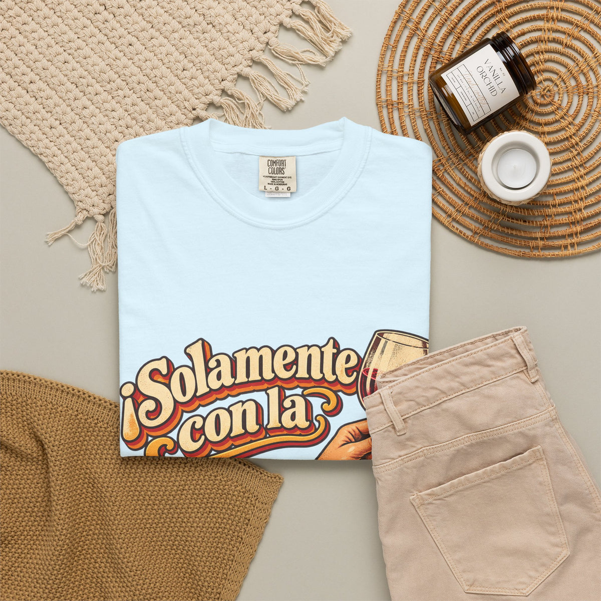 T-Shirt — "¡Solamente con la izquierda!" Wine Lover Graphic Tee