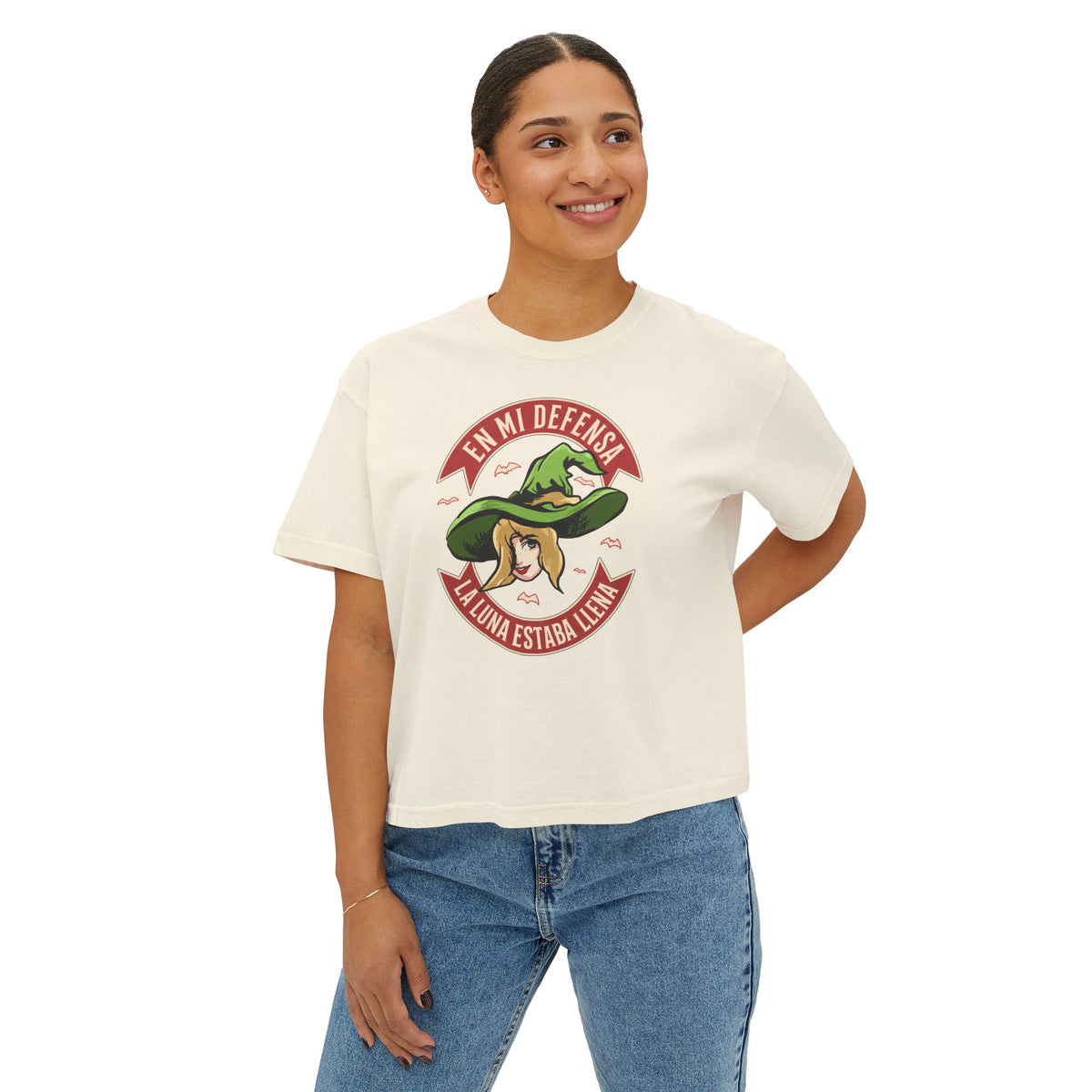 Women's Boxy Tee — "En Mi Defensa La Luna Estaba Lejana" Retro Cowgirl Graphic