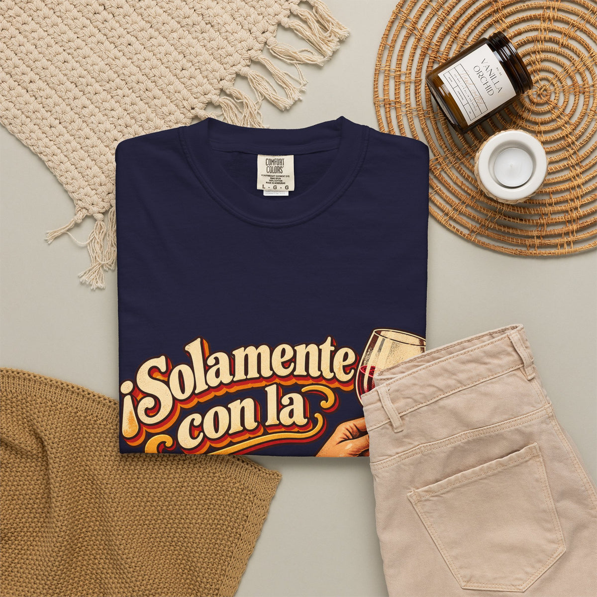T-Shirt — "¡Solamente con la izquierda!" Wine Lover Graphic Tee